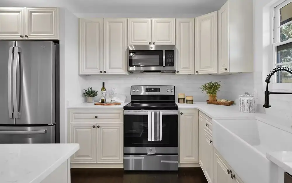 Pearl White Example Kitchen Pearl White Example Kitchen