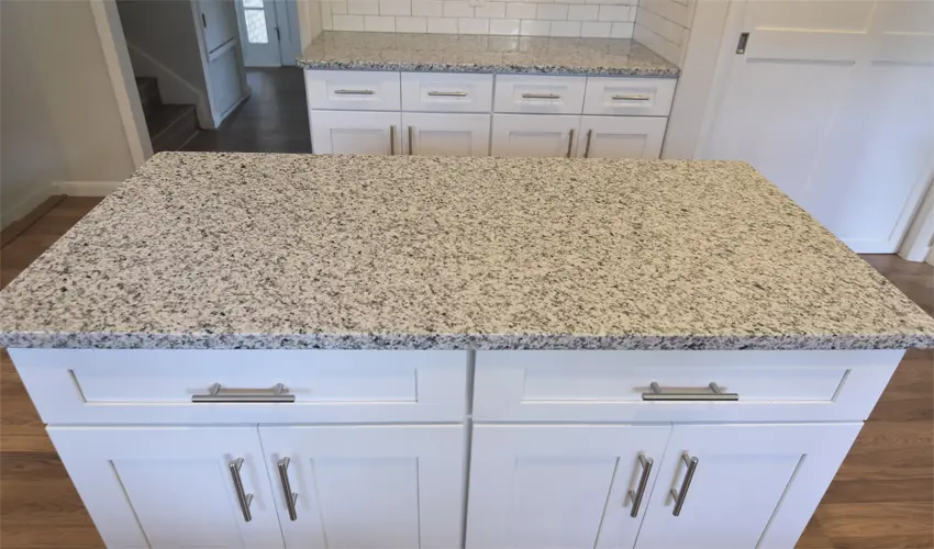 Luna Pearl Granite Example